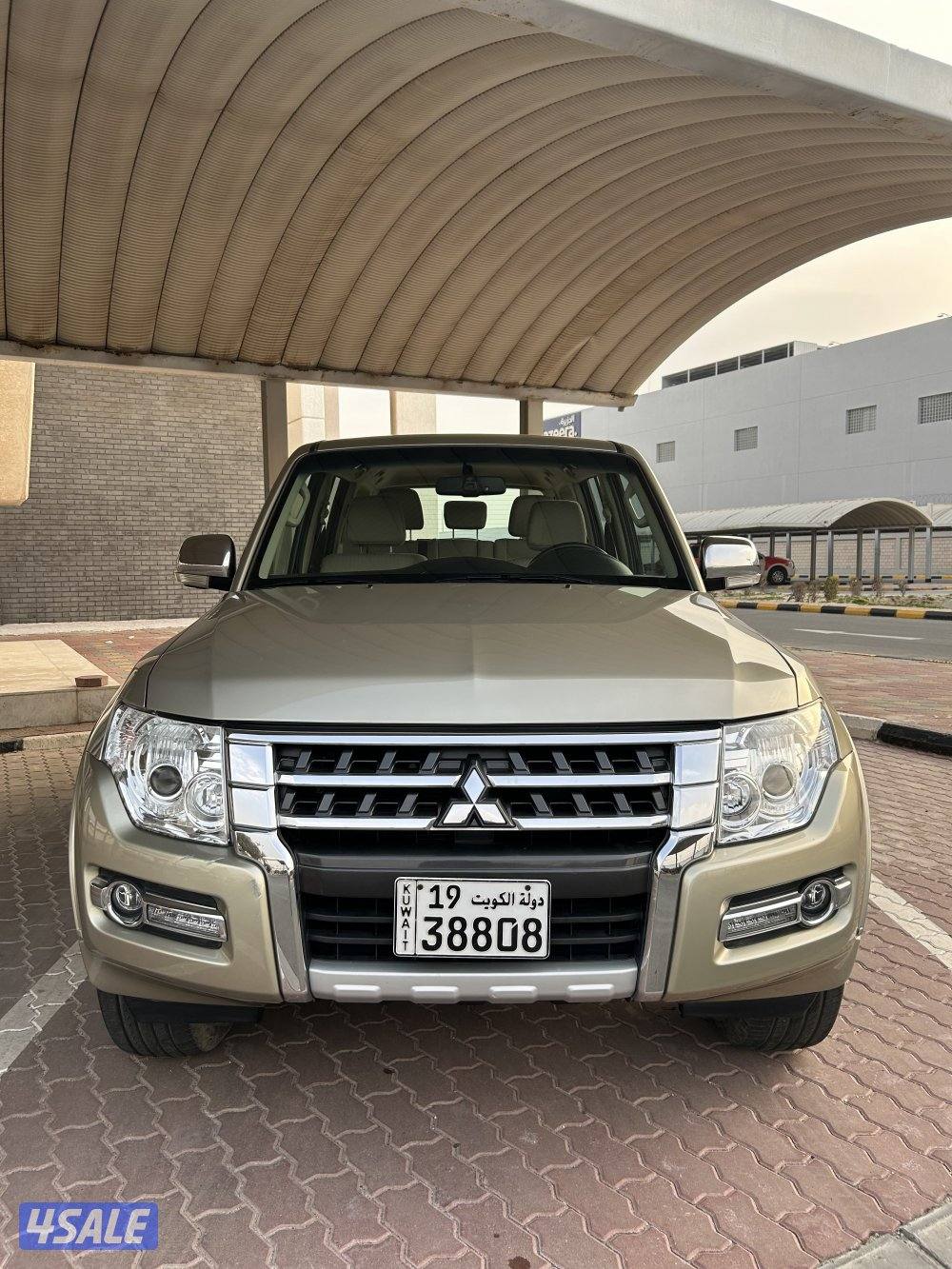 للبيع باجيرو 2022 وكالة الملا6