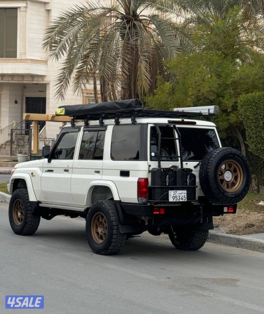 للبيع جيب لانكروزر نص موديل 2020 صبغ الوكالة4