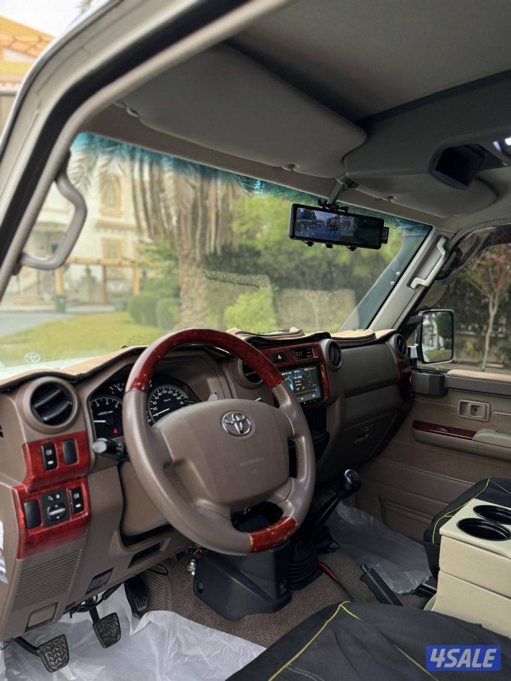 للبيع جيب لانكروزر نص موديل 2020 صبغ الوكالة9