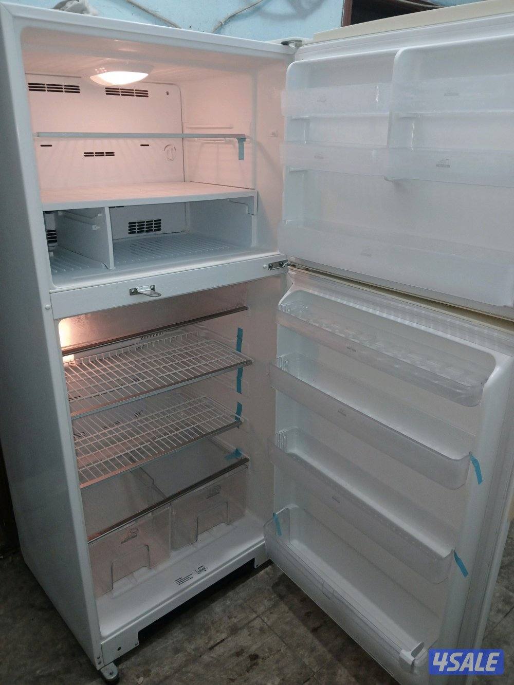 للبيع ثلاجات بحاله جيده جدا مع الكفالة والتوصيل عائلية ياباني توشيبا1