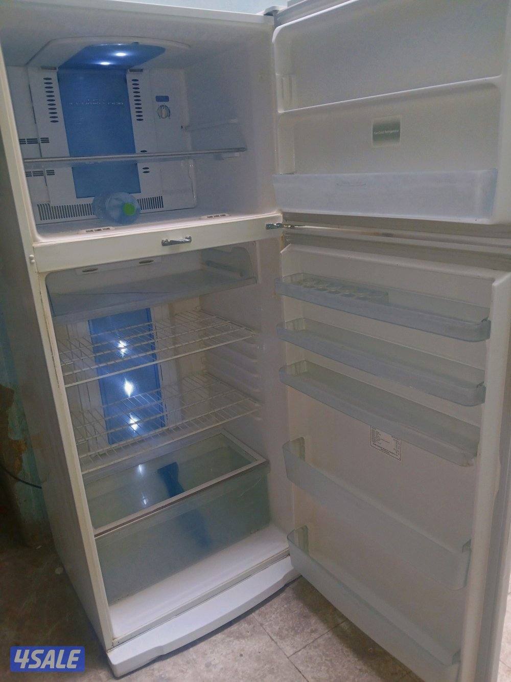 للبيع ثلاجات بحاله جيده جدا مع الكفالة والتوصيل عائلية ياباني توشيبا3