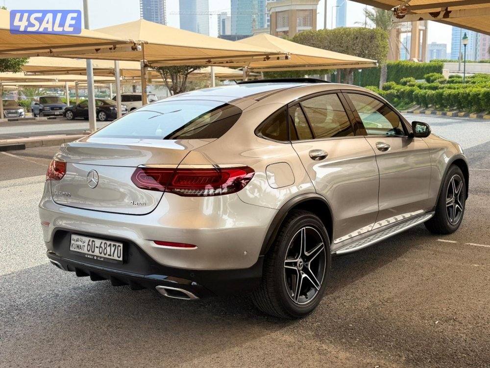 للبيع : مرسيدس GLC200 موديل : 2022 عداد : 100 الف5