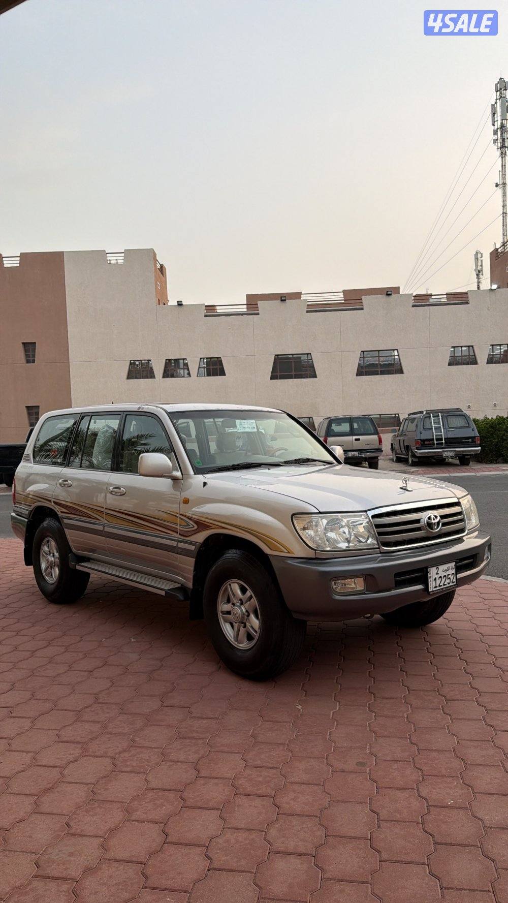 للبيع لاند  جي اكس ار مديل 20033