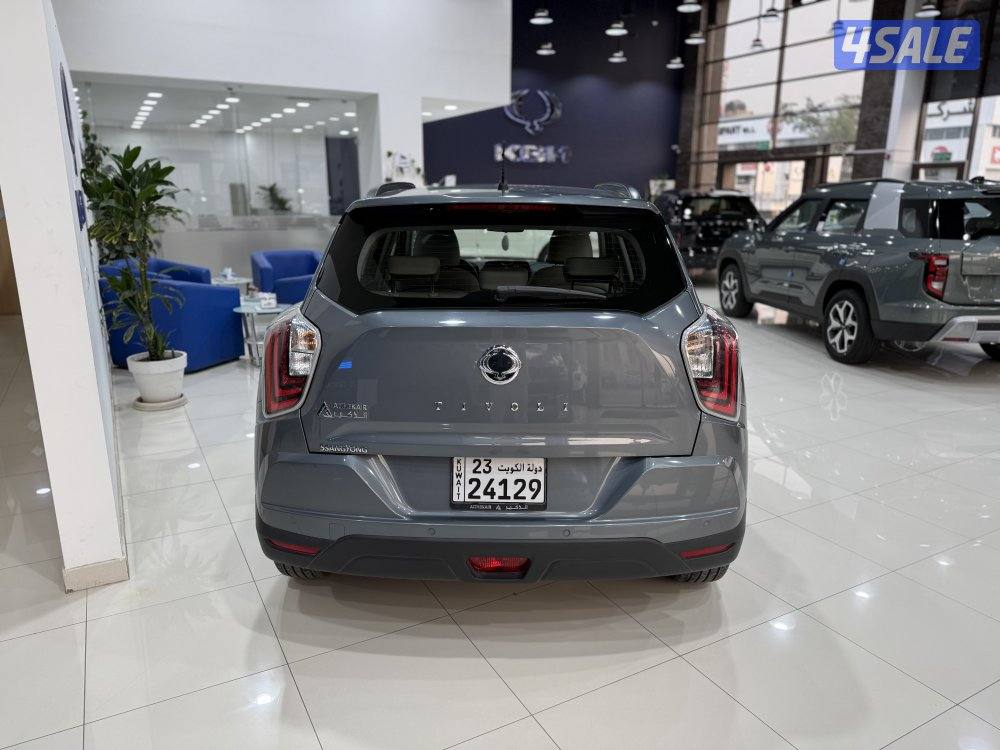 (KGM) Tivoli - 2023 - Used - المعتمد2