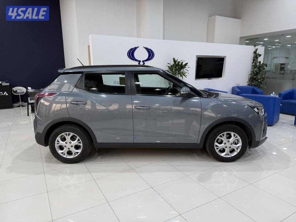 (KGM) Tivoli - 2023 - Used - المعتمد1