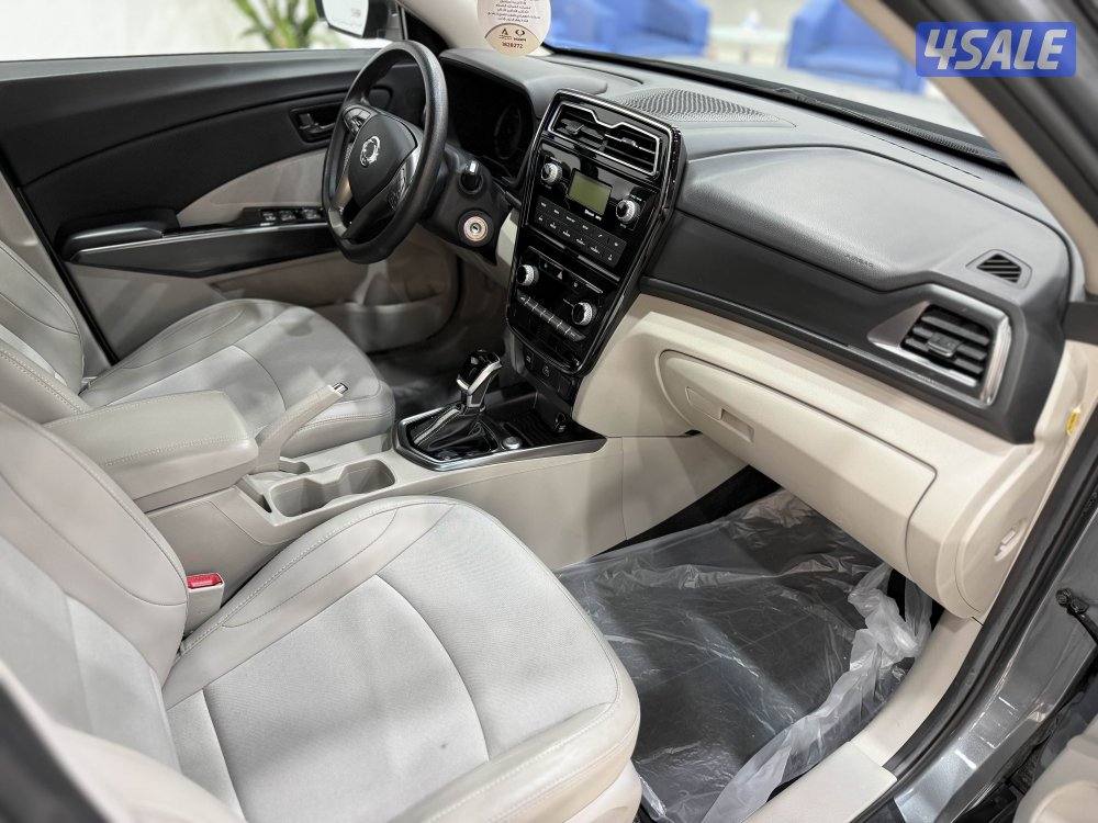 (KGM) Tivoli - 2023 - Used - المعتمد4