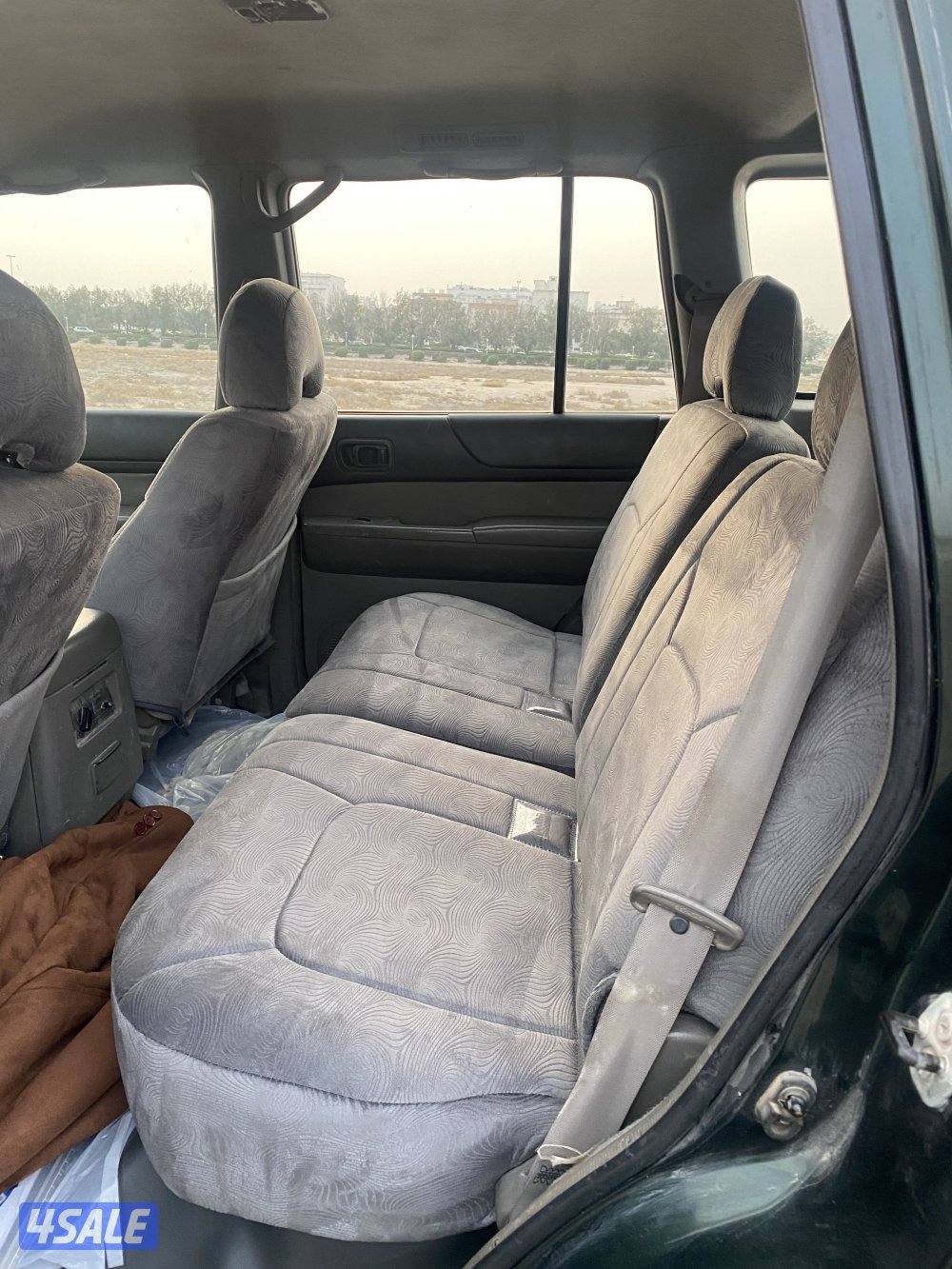 للبيع جيب نيسان موديل 19987