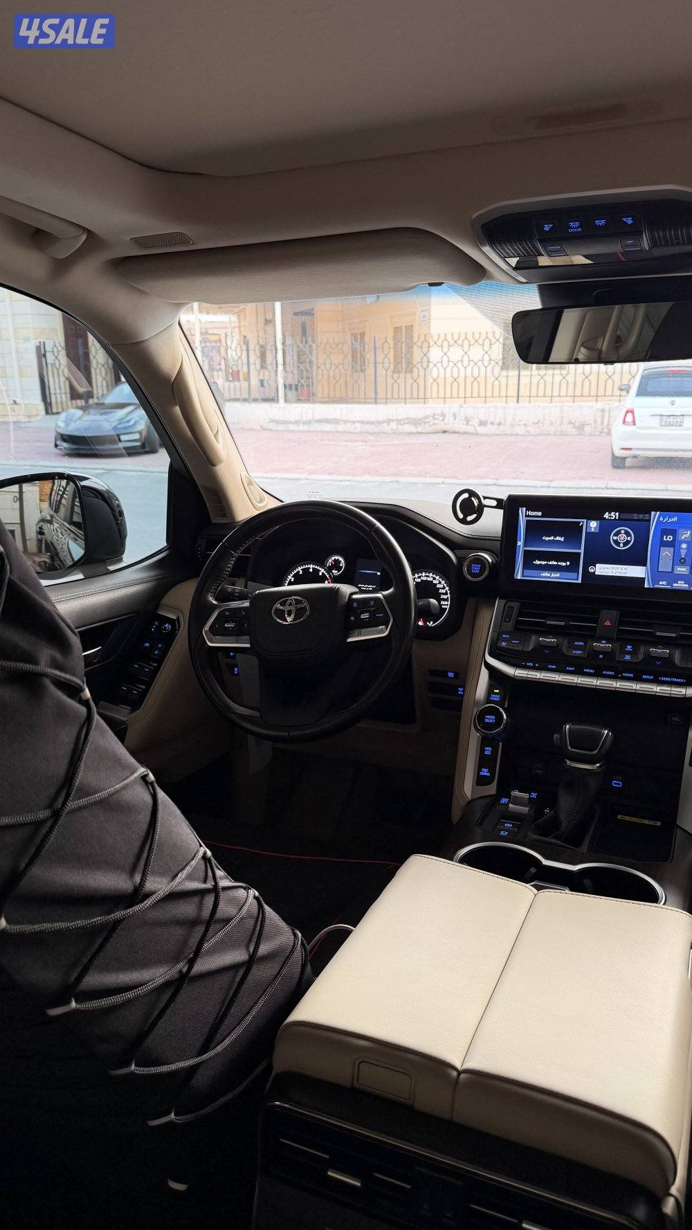 لاند كروزر GXR مالك الاول3