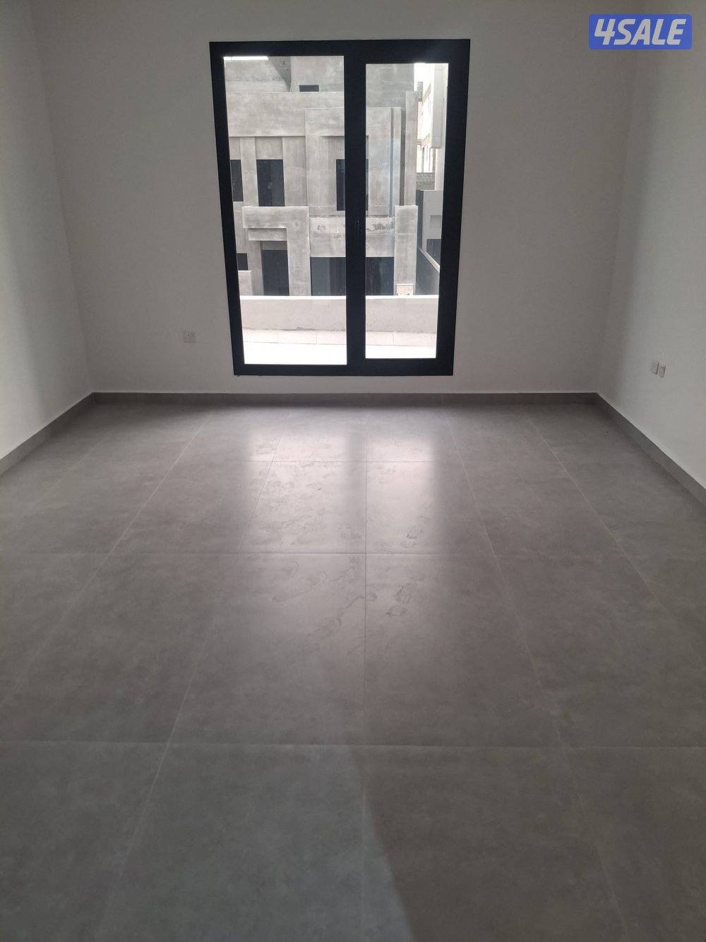 للايجار قسيمه بالمطلاع قطاع N2 قطعه ١4