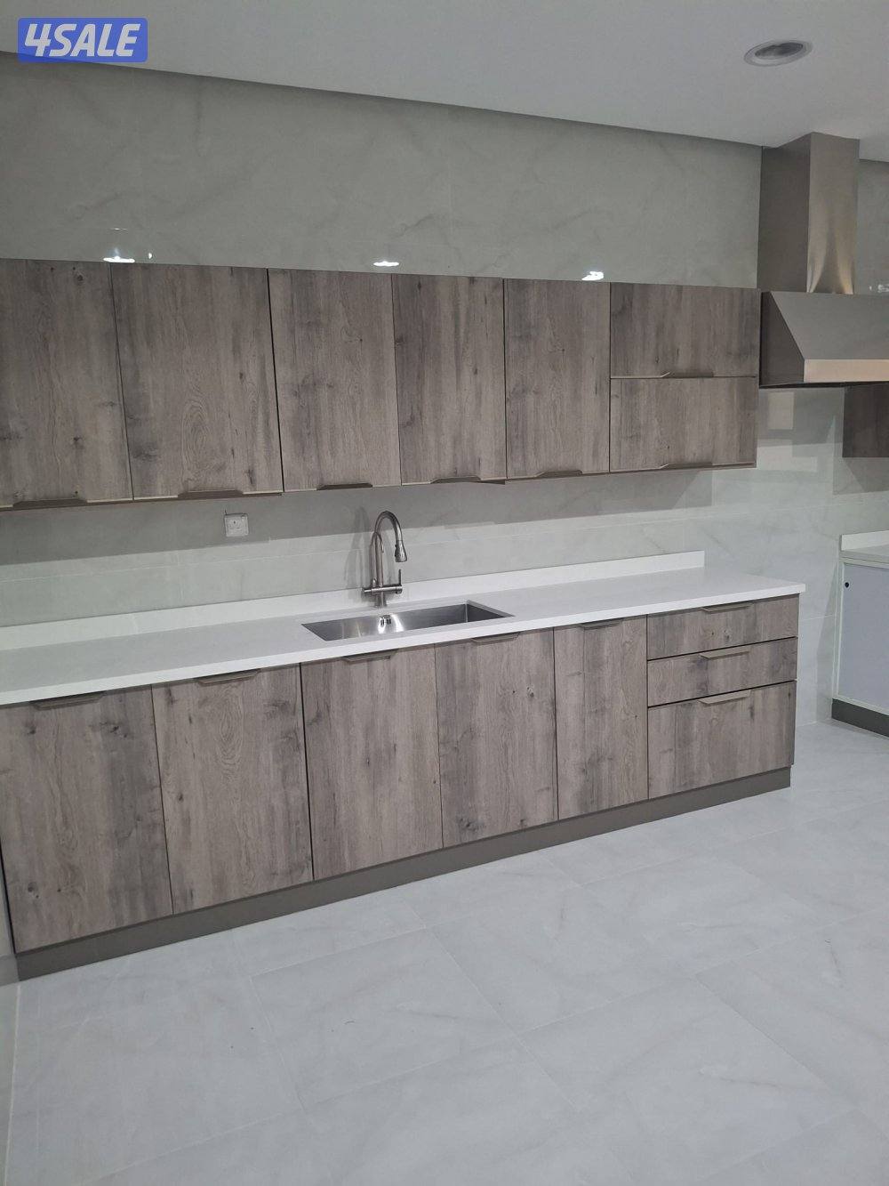 للايجار قسيمه بالمطلاع قطاع N2 قطعه ١11