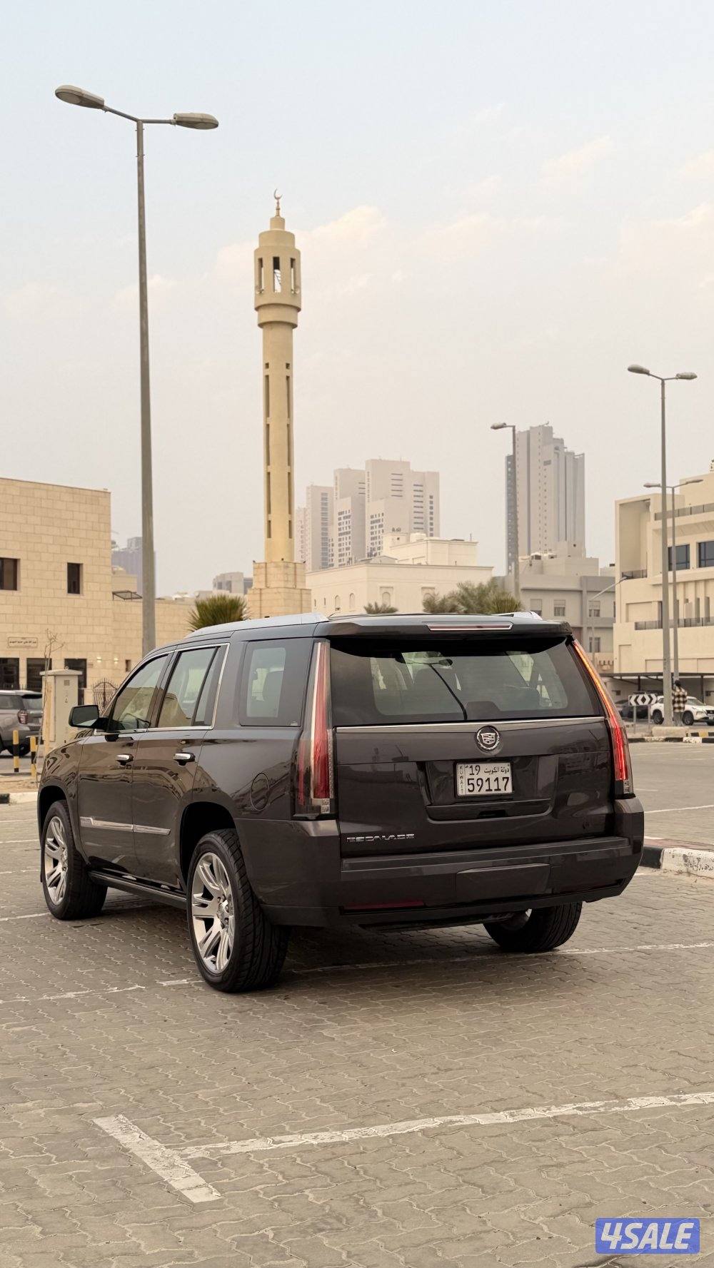 البيع كاديلاك اسكاليد كامل المواصفات3