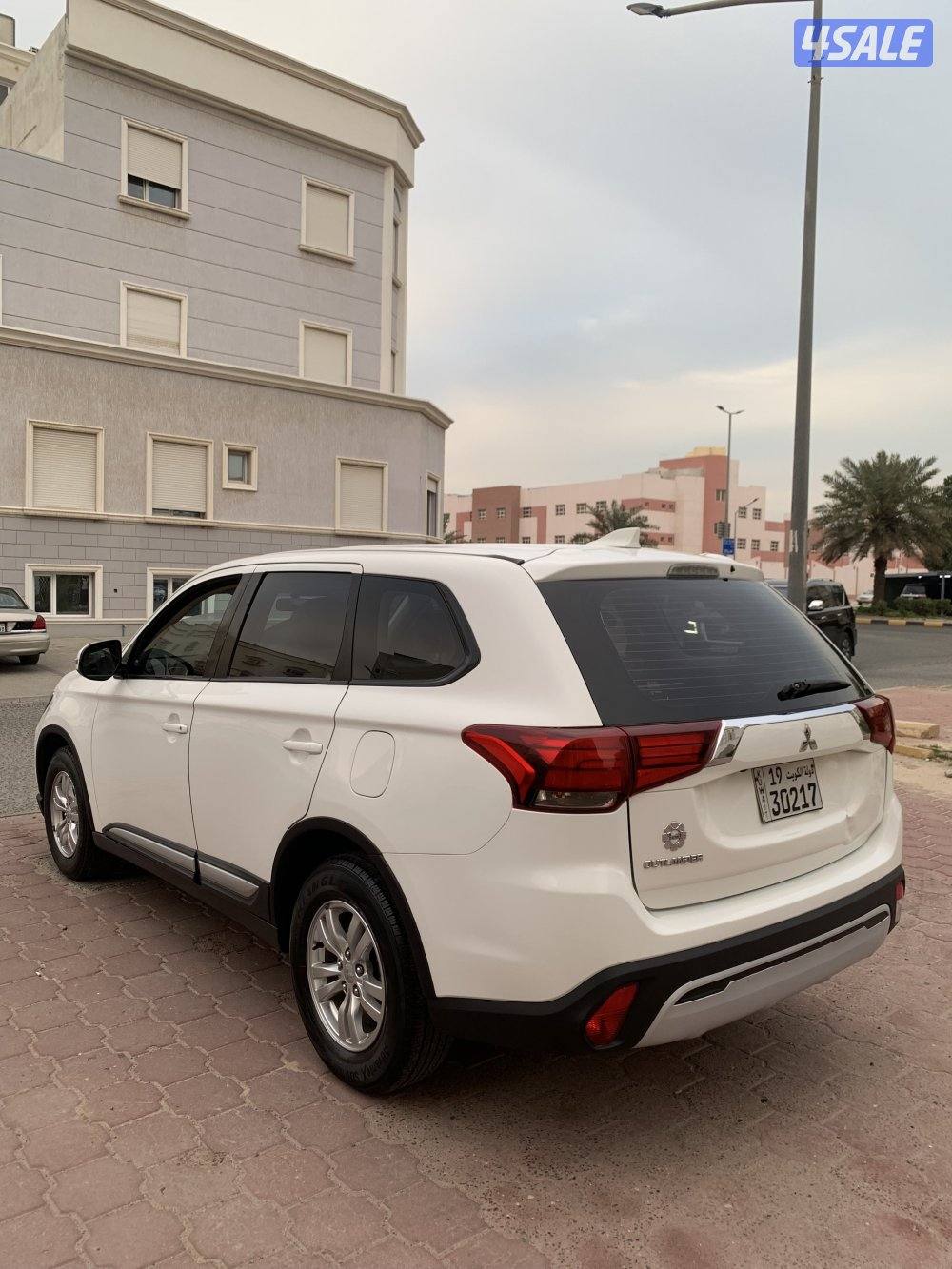 للبيع اوتلاندر 20200