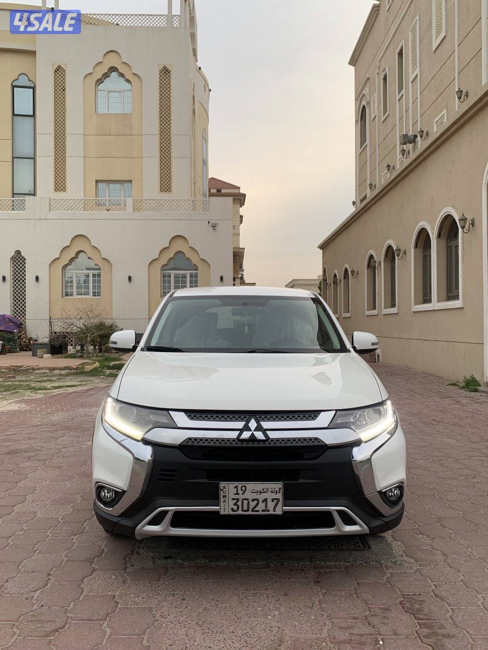 للبيع اوتلاندر 20202