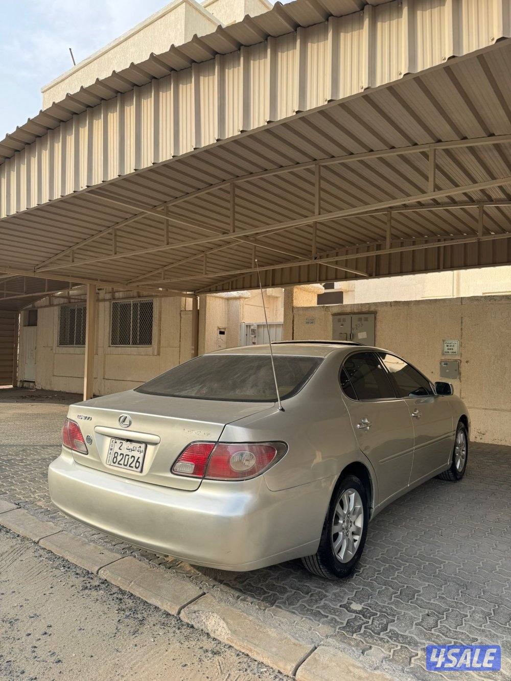 لكزس ES300 بحاله ممتازه1
