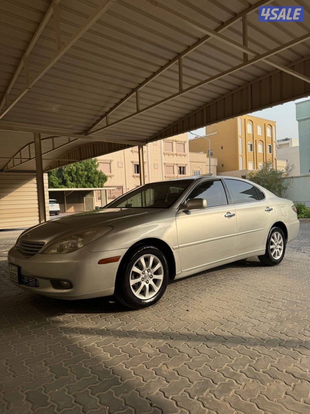 لكزس ES300 بحاله ممتازه3