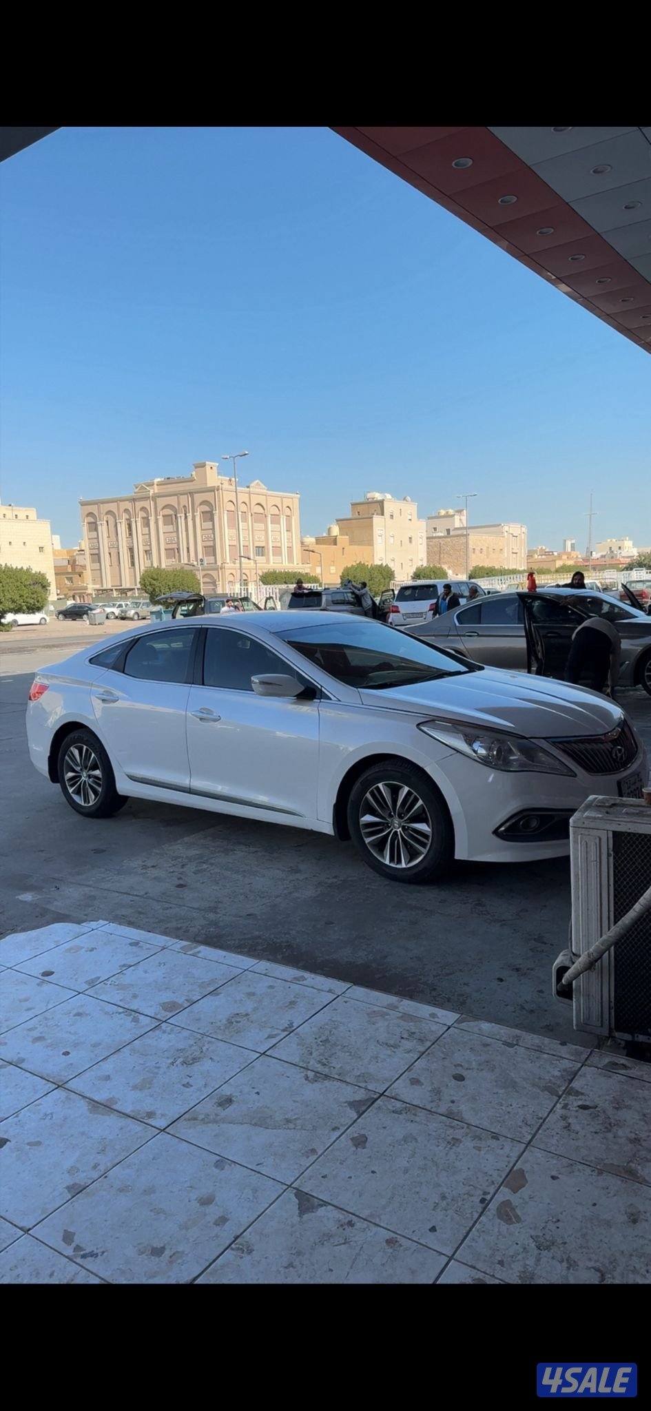 للبيع ازيرا 20160