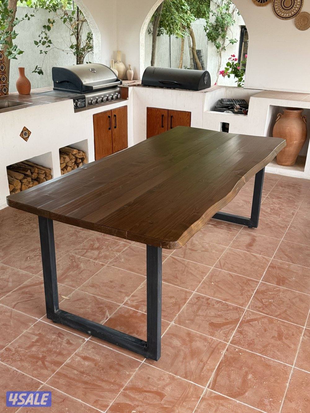 طاوله خشب مع حديد0