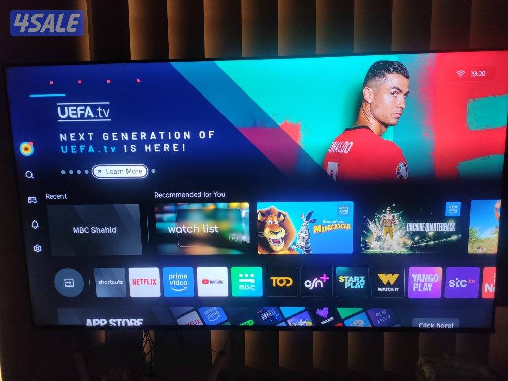 للبيع تلفزيون ماركه هايسنس ٧٥ بوصه0