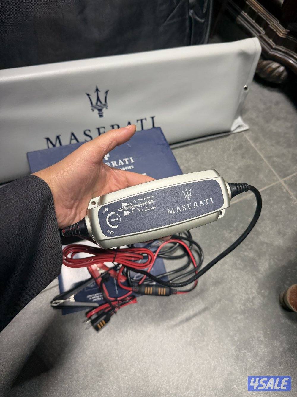 شاحن وطربال وحمايه للمازيراتي2