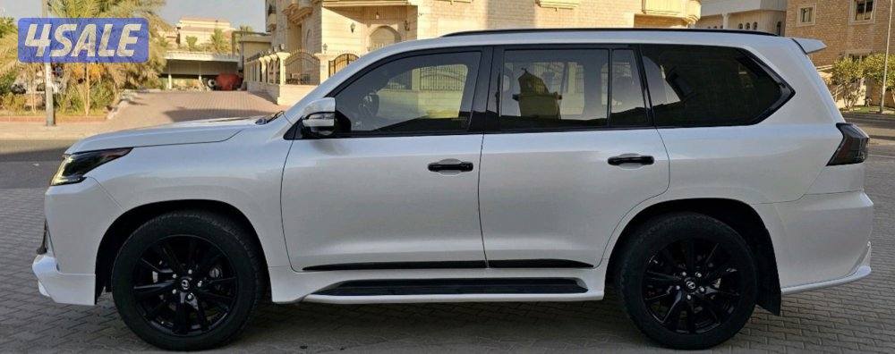 LX570 black edition - lexus لكسز جيب4