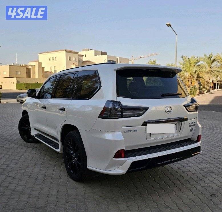 LX570 black edition - lexus لكسز جيب6