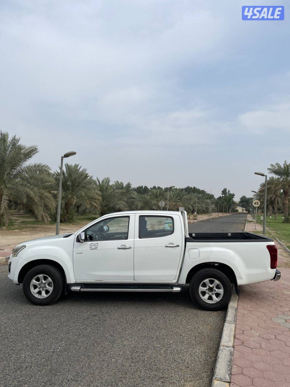 للبيع وانيت ايسوزو دي ماكس ديزل شرط الفحص 2016✔️3