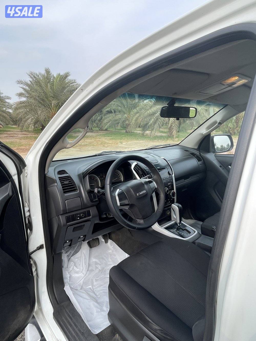 للبيع وانيت ايسوزو دي ماكس ديزل شرط الفحص 2016✔️7