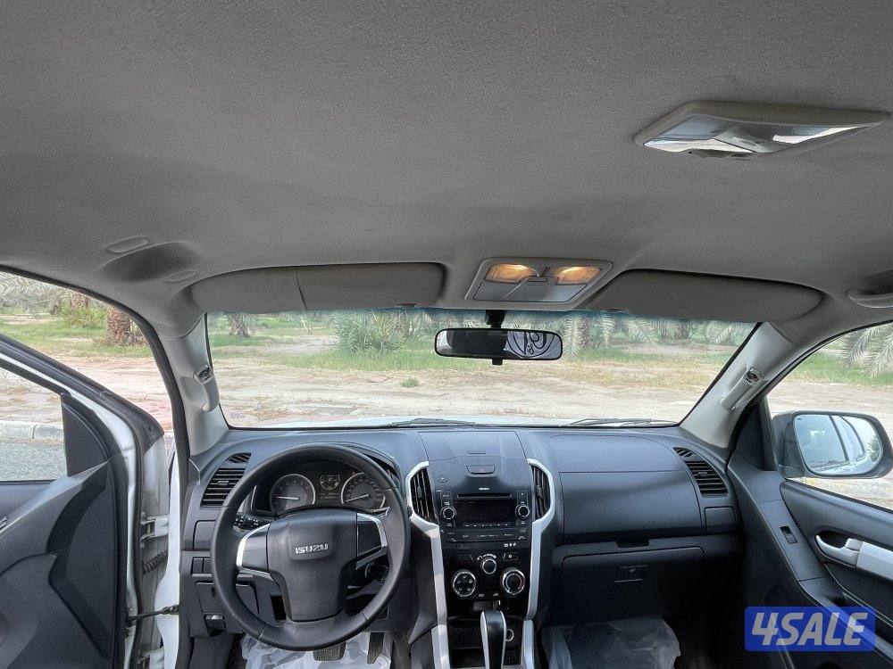 للبيع وانيت ايسوزو دي ماكس ديزل شرط الفحص 2016✔️9