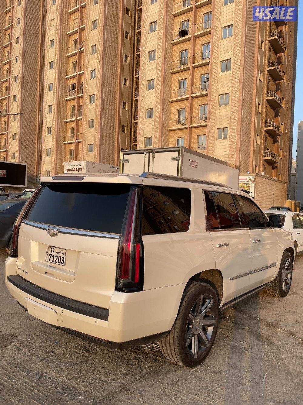 كاديلاك سكاليد 2015 شرط الفحص4