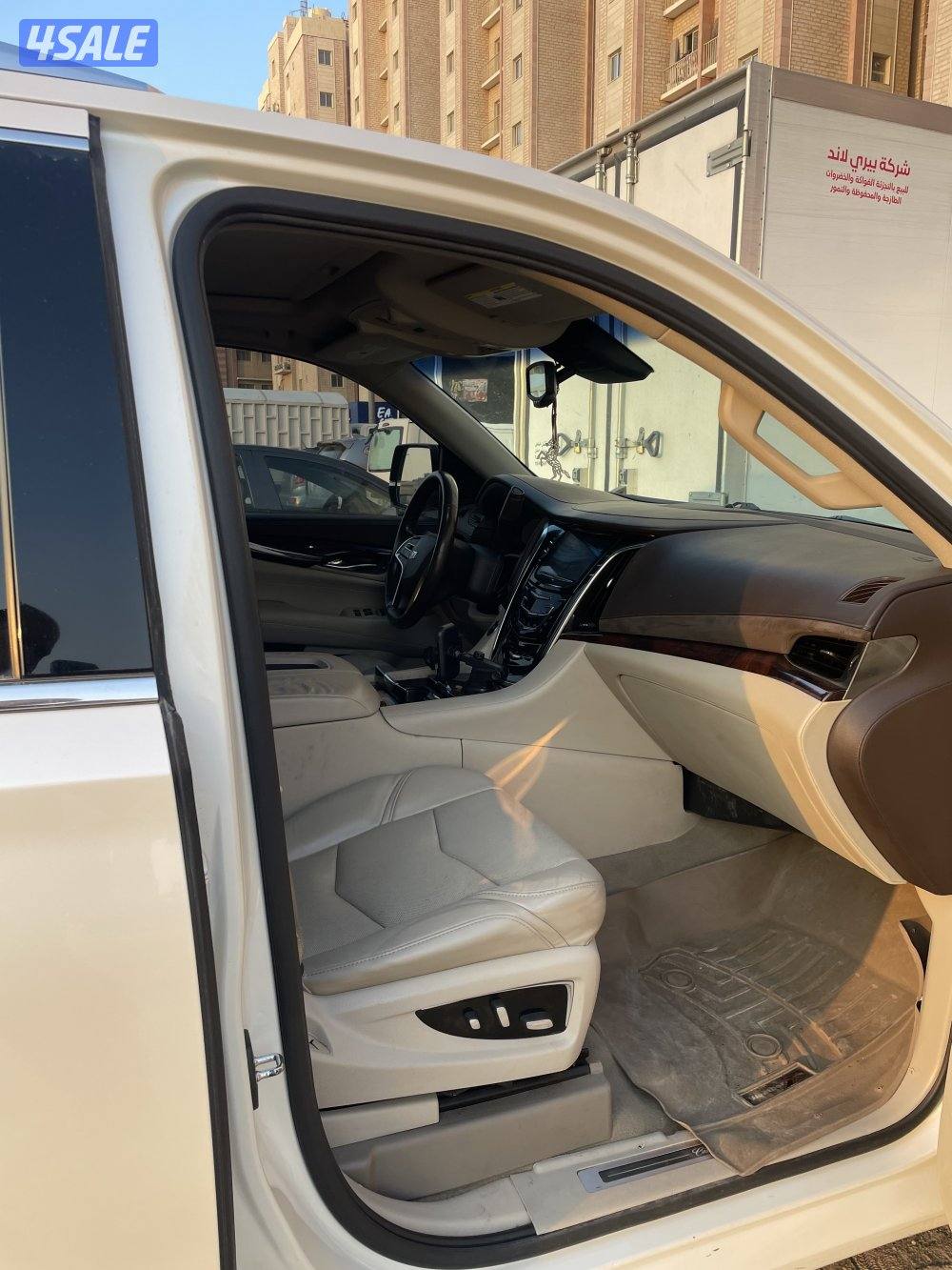 كاديلاك سكاليد 2015 شرط الفحص7