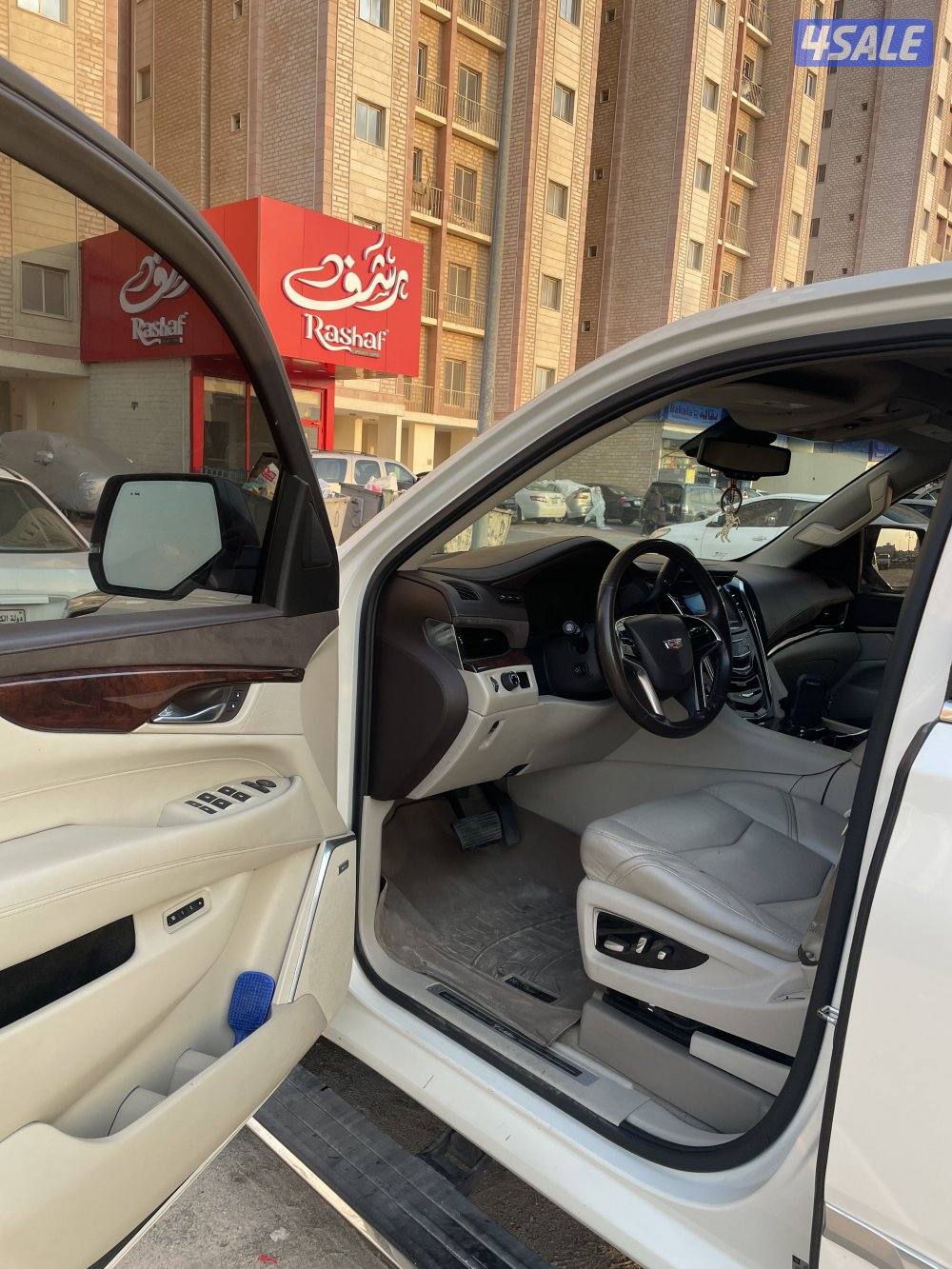 كاديلاك سكاليد 2015 شرط الفحص8