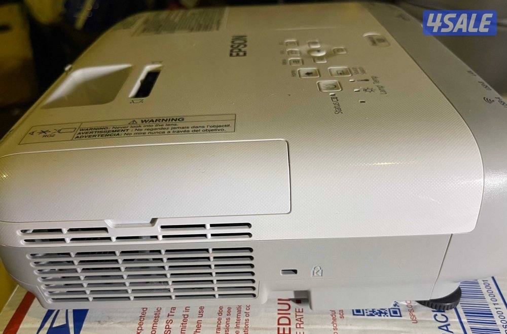 بروجكتر أبسون ٣٥٠٠ لومين1