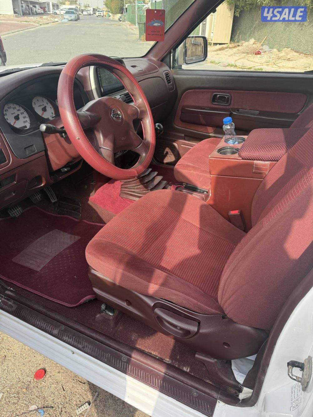 للبيع  كل شي شغال شاصي جيد على السوم بيمه سنه1