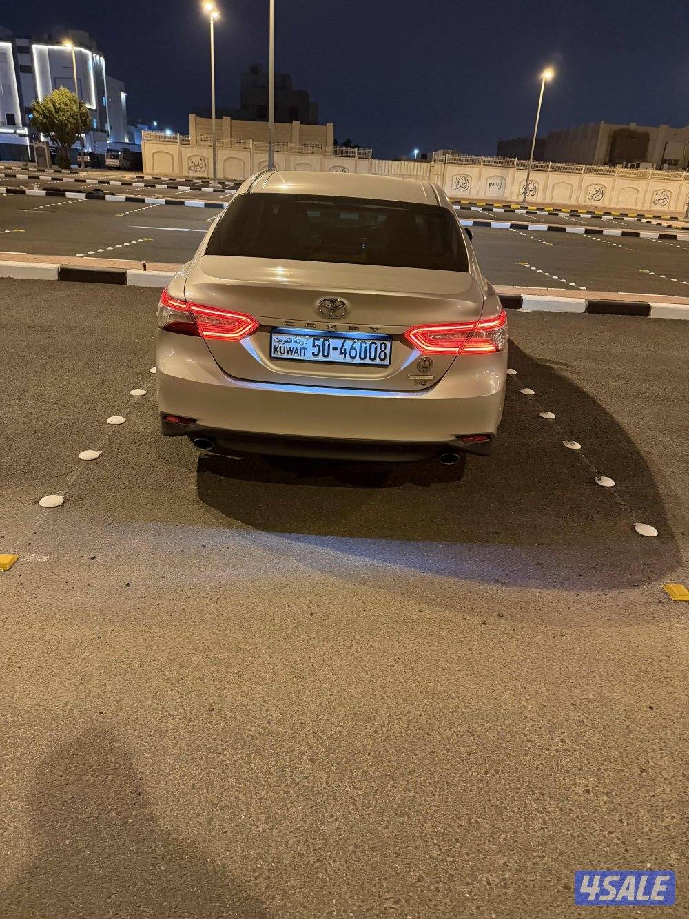 كامري ٦ سلندر ليمتد فل كامل قابل للمساومه بالمعقول3