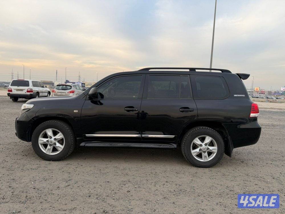 لاندكروز 2011 جي اكس ار2