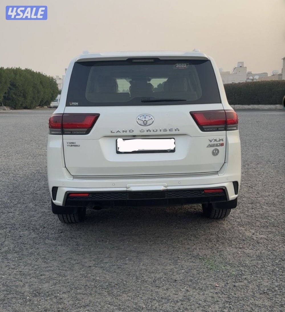 لاندكروزر VXR1