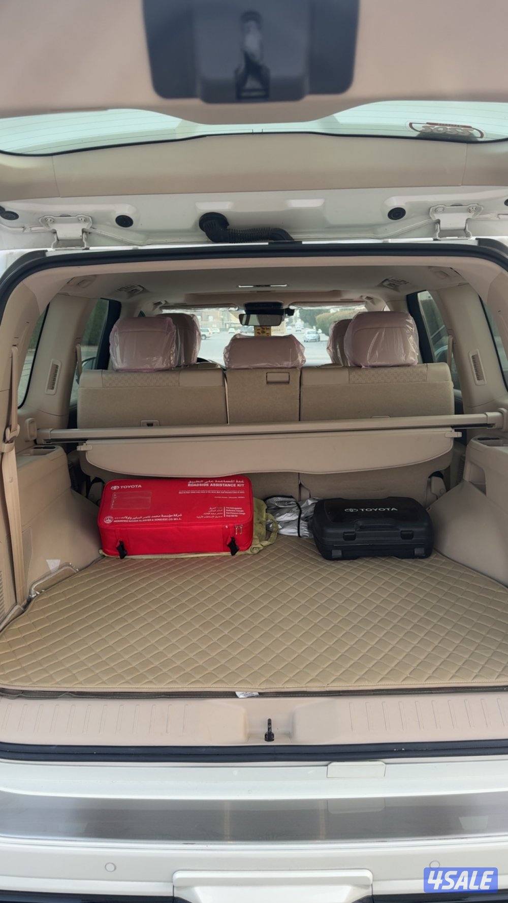 لاندكروزر VXR8