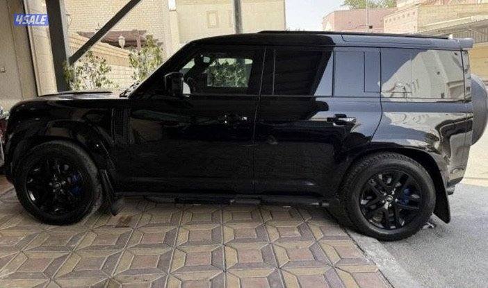 للبيع ديفندر 202111