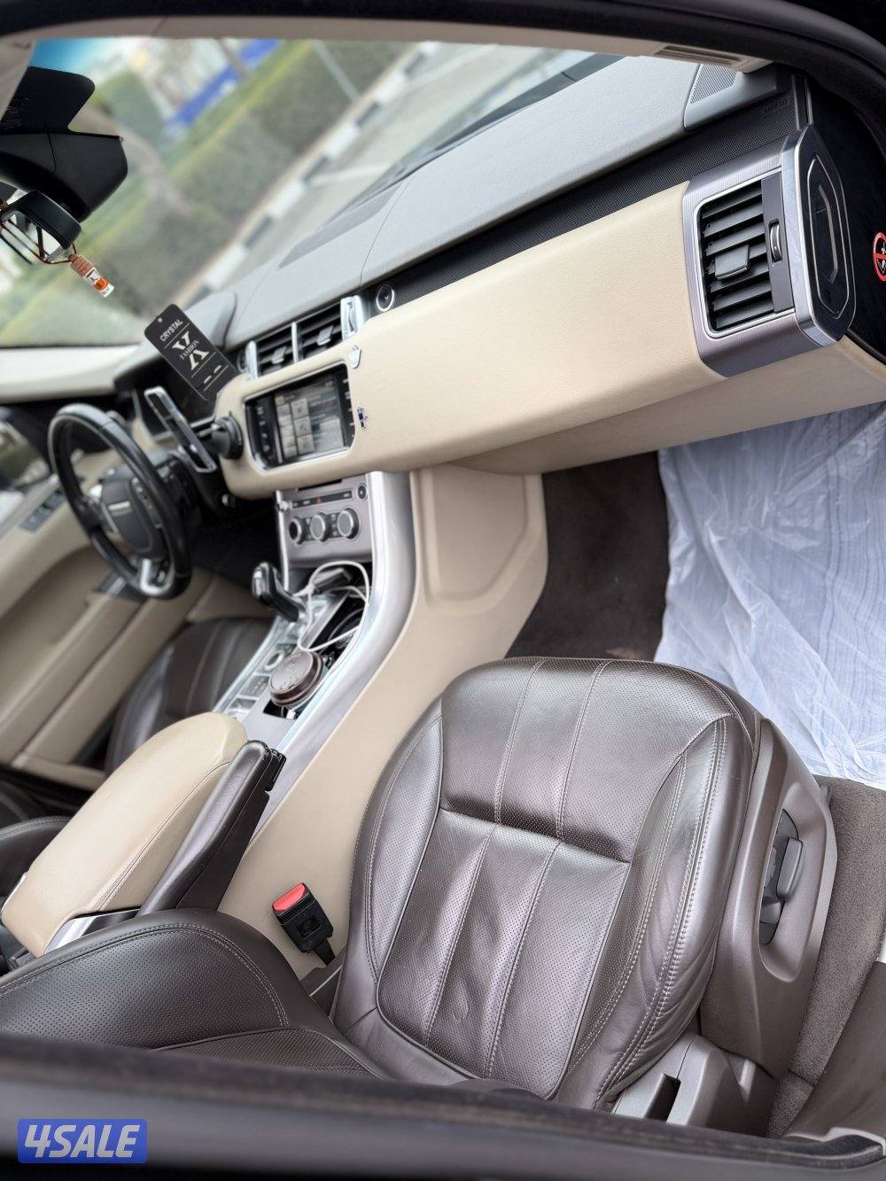 رنج سبورت 2015 بحاله نادره صبغ الوكاله بالكامل ماشي 155 الف10