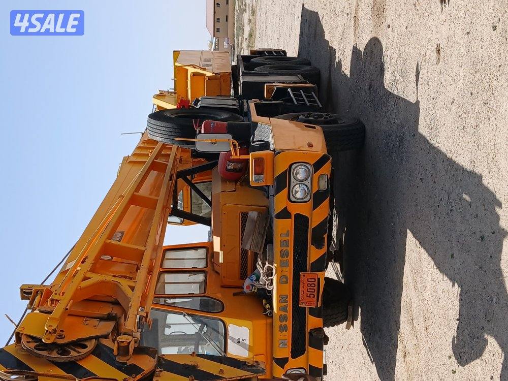 كرين كوبيلكو ياباني نيسان  لبيع  موديل  19 851