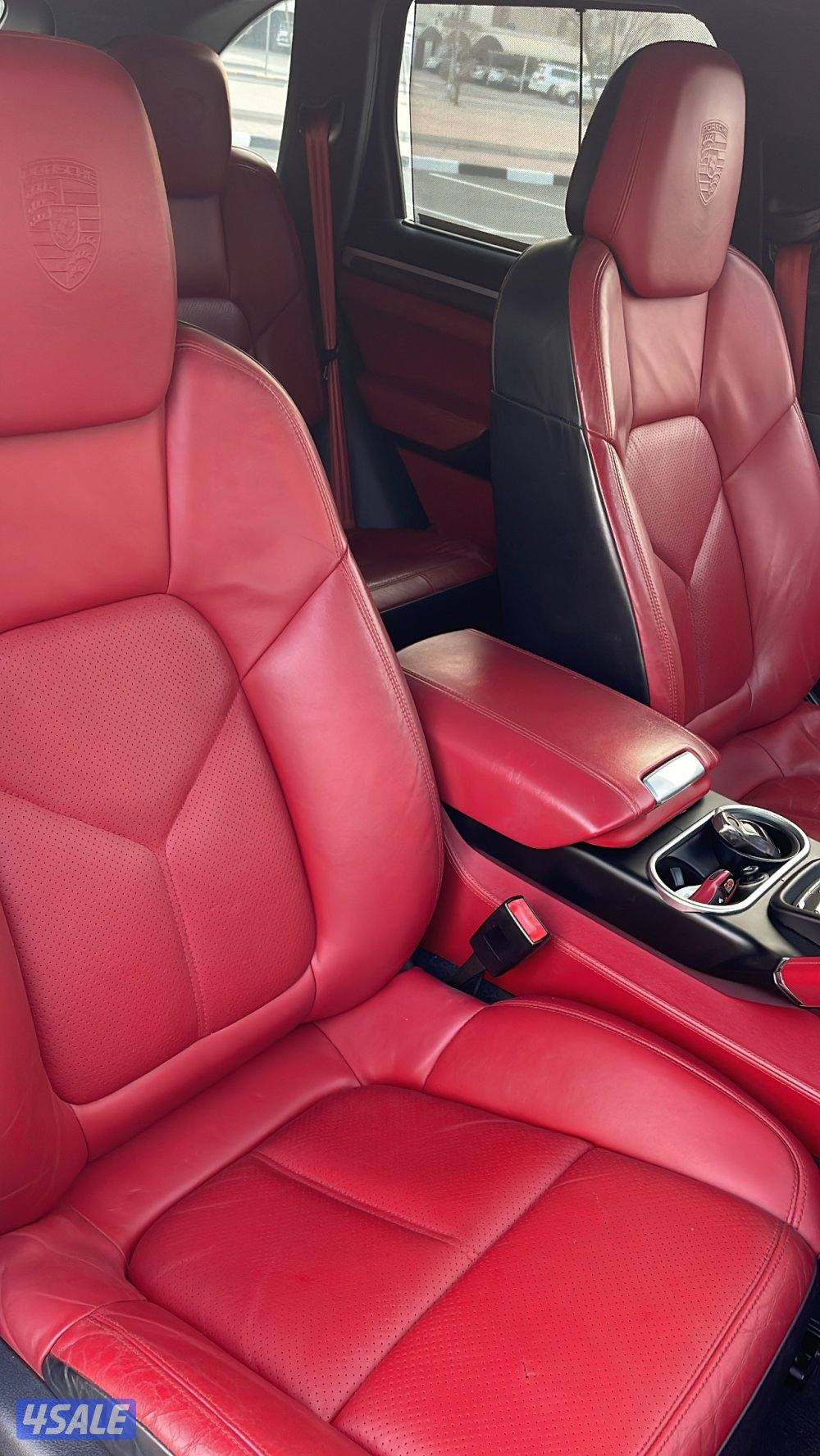 للبيع بورش 2016 كايين Gts شرط الفحص( قير مكينه شاصي )بدي قطعه وحده دبه4