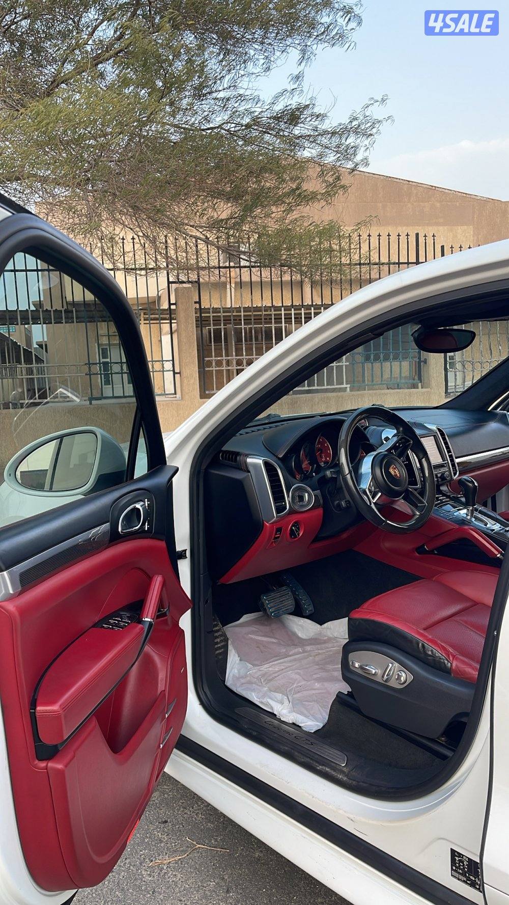 للبيع بورش 2016 كايين Gts شرط الفحص( قير مكينه شاصي )بدي قطعه وحده دبه7