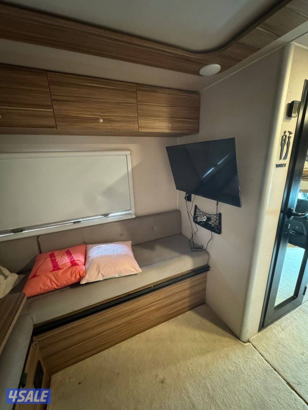 للبيع كمبر مصنع يوني كار تحت الكفالة موديل 20257