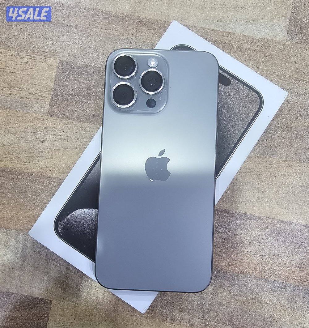 ايفون 15برو ماكس حالة الزيرو مع كرتونه واير اصلي0