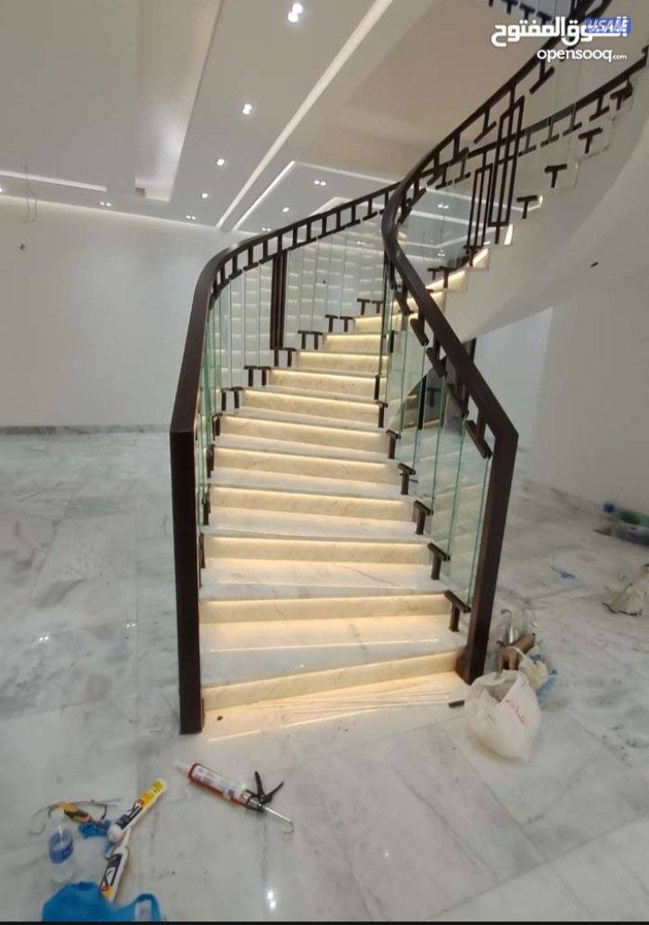 فني  كهربائي لجميع انواع الصيانه والاعطال وتركيب الايتات والمخفي1