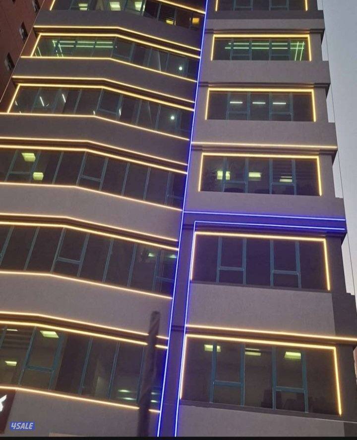 فني  كهربائي لجميع انواع الصيانه والاعطال وتركيب الايتات والمخفي2