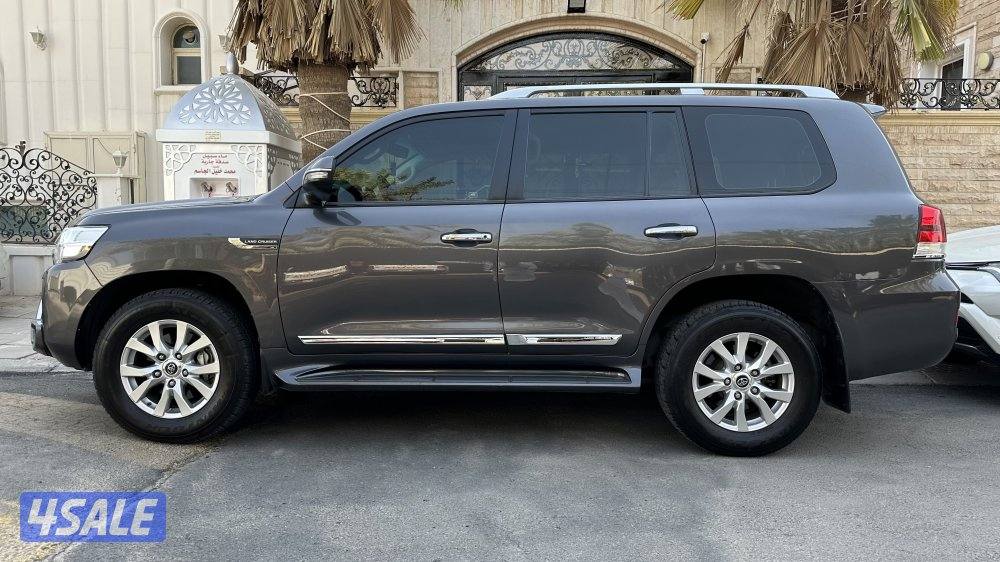 لاند كروزر gxr0