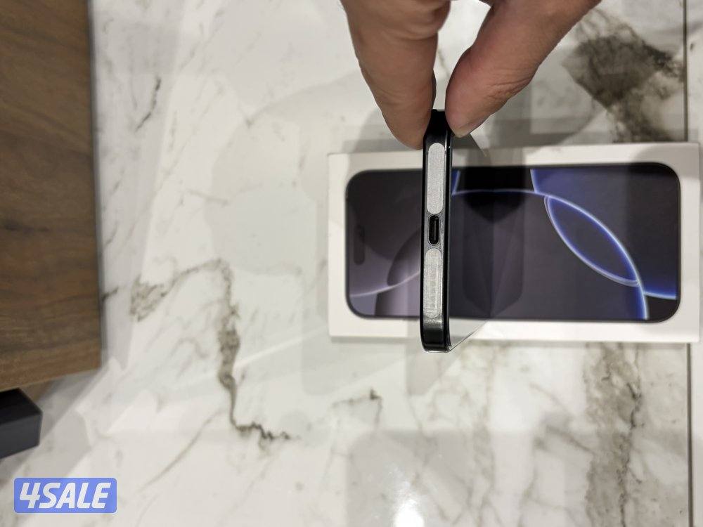 Iphone 16 pro max with box and his charge new and warranty.2