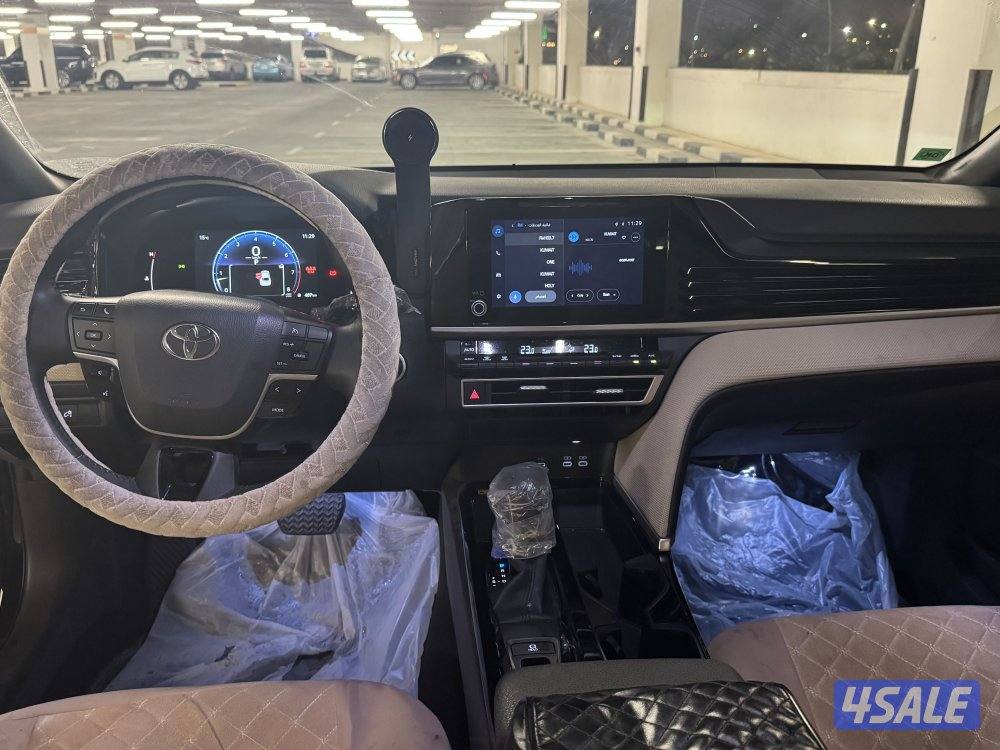 للبيع كامري ٢٠٢٥6