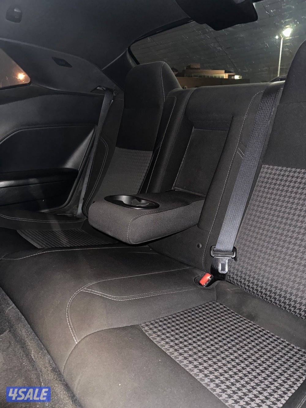 للبيع شالنجر 2015 عداد 1935